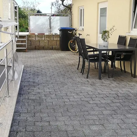 Am Bodensee- Preiswert Apartman Überlingen