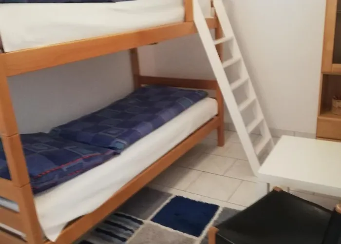 Am Bodensee- Preiswert アパート ユーバーリンゲン